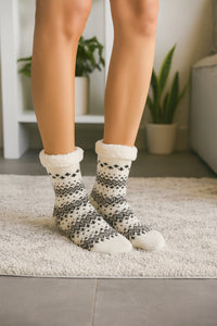Vanilla Scented Fair Isle Slipper Socks with Plush Tan Teddy Bear Keychain – Sherpa Lined Cozy Non-Slip Socks & Aromatherapy Gift Set for Women & Teens
